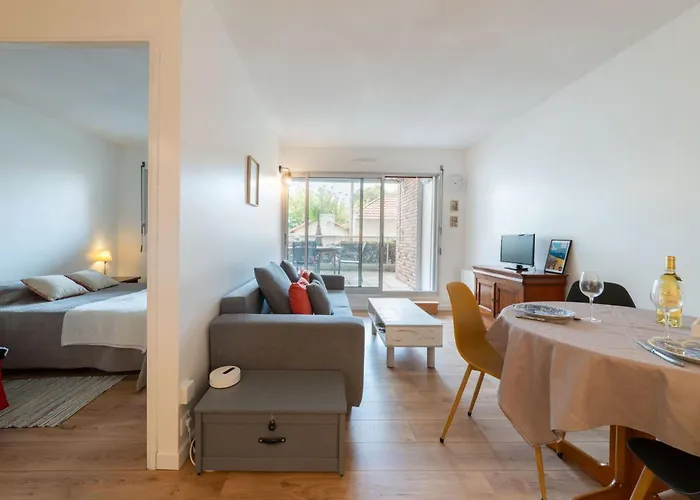 アパート Plein Soleil-5 By Interhome *